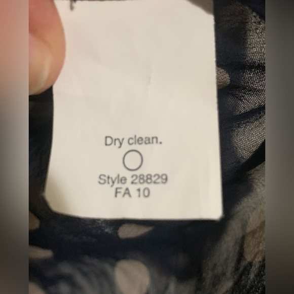 J. Crew Women’s Navy and Tan Sheer Polka Dot Blouse, Sz 6. 100%Silk Like New - Picture 8 of 11